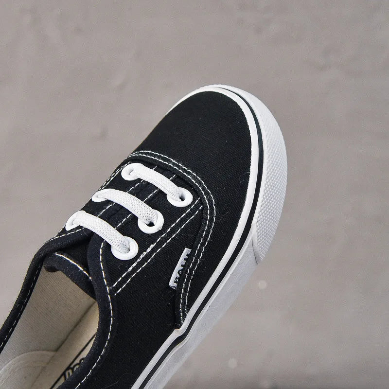 Kid Sneakers 2025 Summer New Kids Canvas Shoe Small Medium Large Kid Shoe Allmatch Women Sneaker Boy Shoes Parent-child Shoes