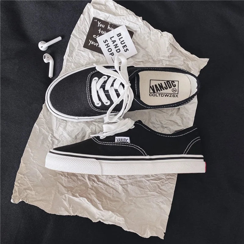 Kid Sneakers 2025 Summer New Kids Canvas Shoe Small Medium Large Kid Shoe Allmatch Women Sneaker Boy Shoes Parent-child Shoes